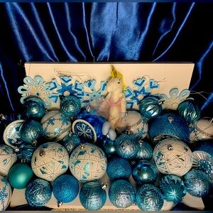 CHRISTMAS ORNAMENTS
 (40 piece)